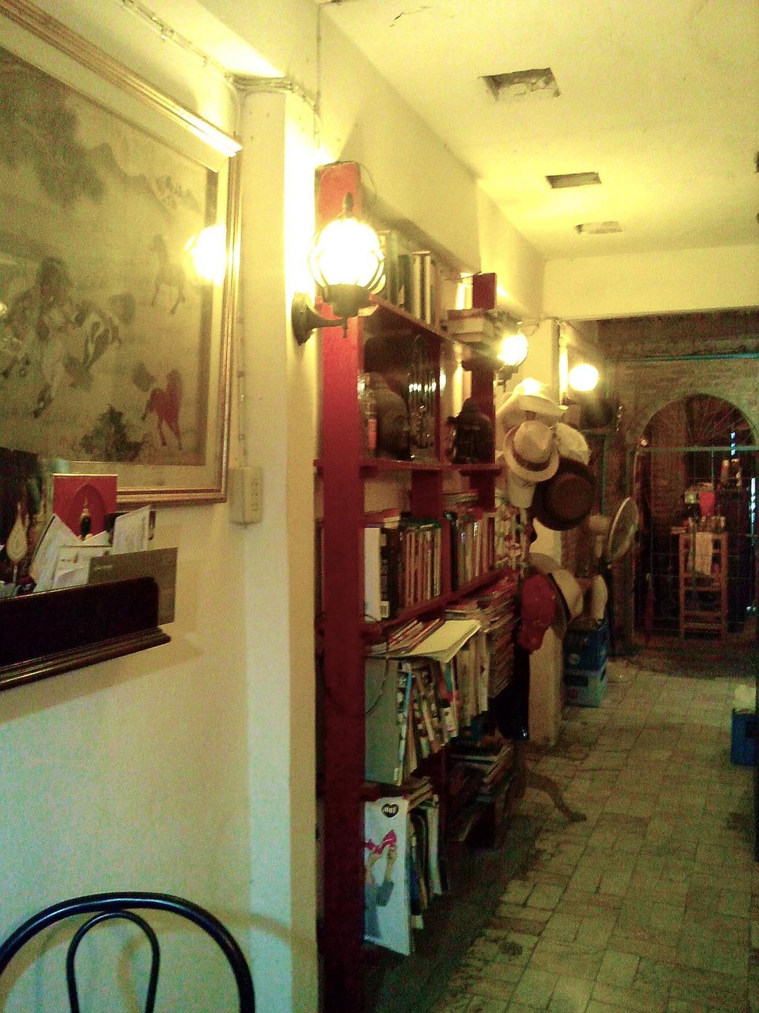 Отель Cafe De Baan Raow Бангкок Экстерьер фото