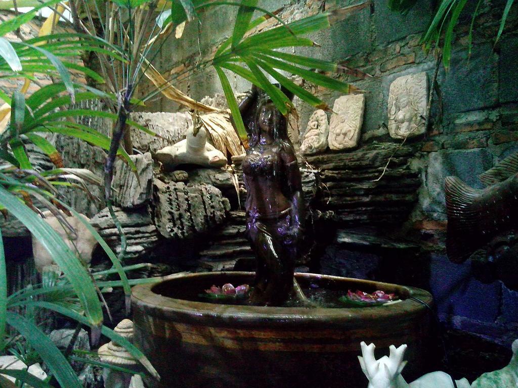 Отель Cafe De Baan Raow Бангкок Экстерьер фото