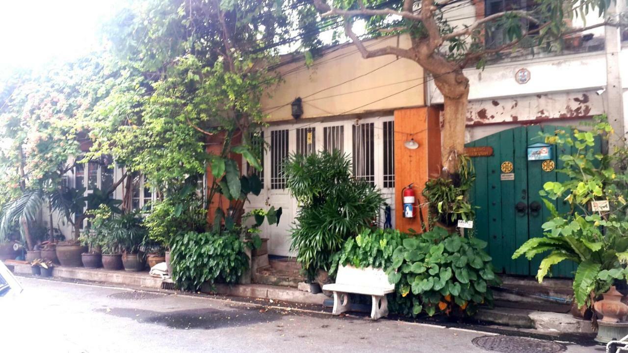 Отель Cafe De Baan Raow Бангкок Экстерьер фото